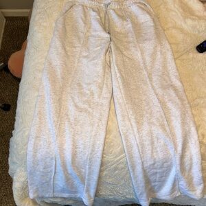 Women’s light Gray Sweatpant